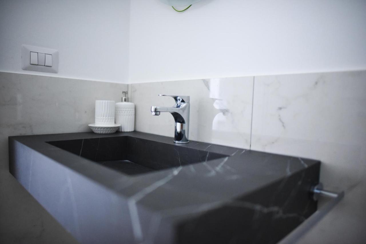 Corso Vittorio Elegant Suites Lipari Exterior photo