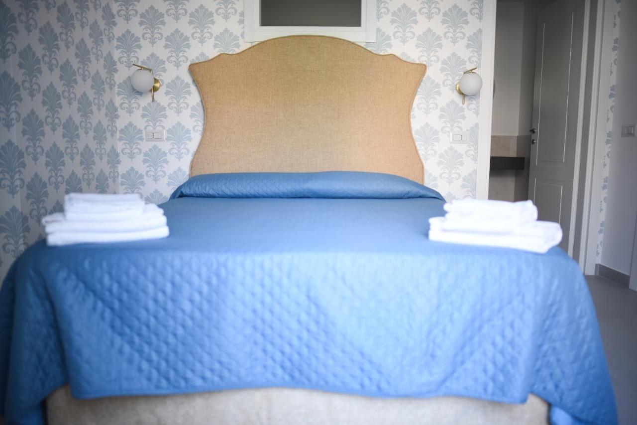 Corso Vittorio Elegant Suites Lipari Exterior photo